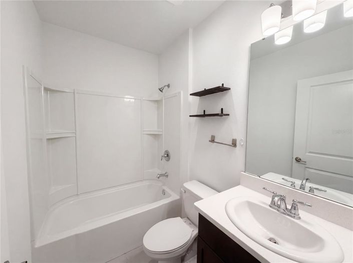 Image No.17-4 Bed House for sale