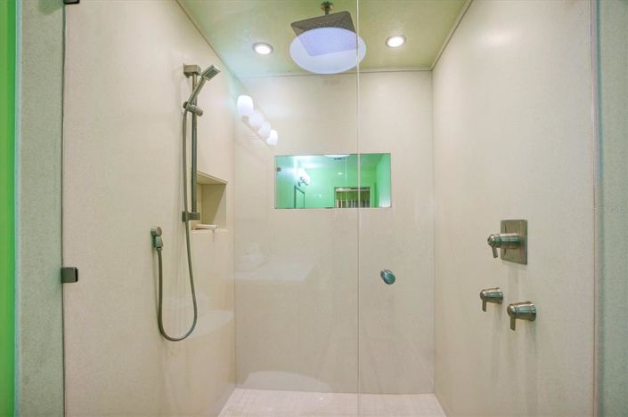 Image No.21-2 Bed Apartment for sale