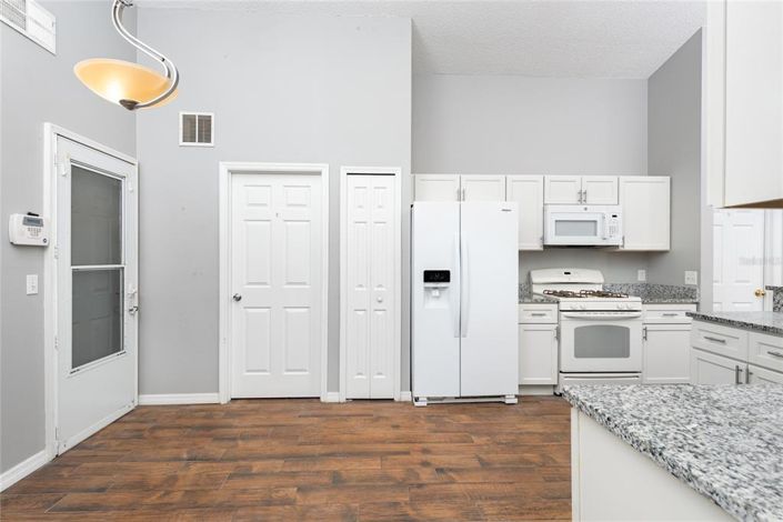 Image No.5-3 Bed House for sale