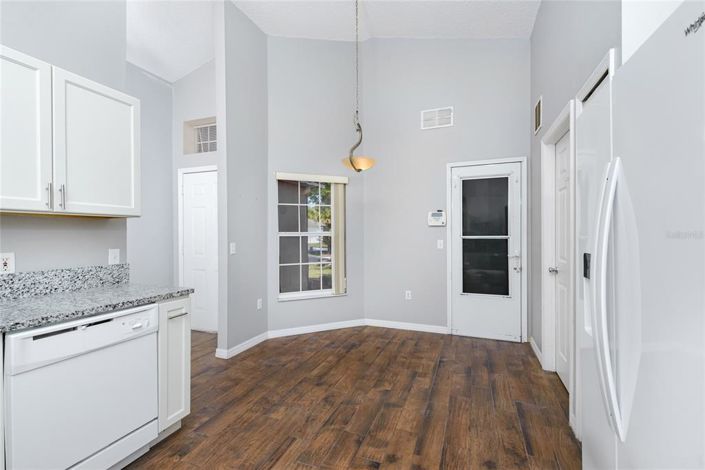 Image No.7-3 Bed House for sale