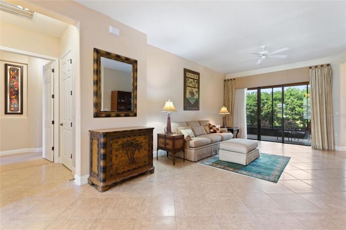 Image No.2-2 Bed House for sale