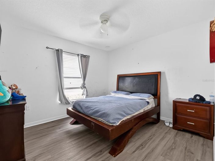 Image No.28-4 Bed House for sale