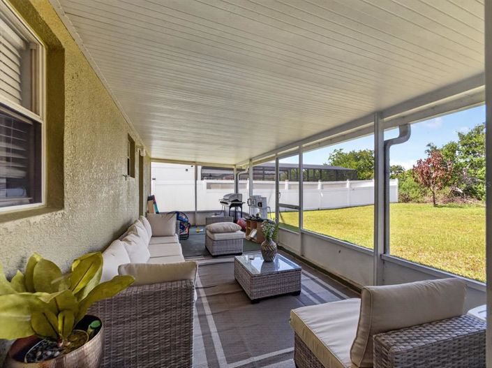 Image No.30-4 Bed House for sale