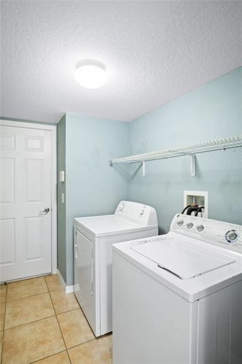Image No.26-5 Bed House for sale