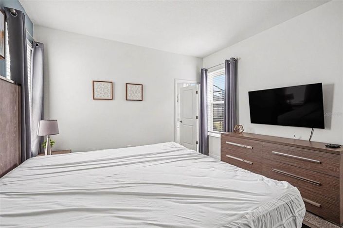 Image No.23-5 Bed House for sale