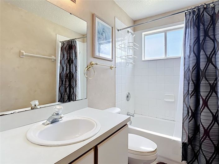Image No.24-3 Bed Apartment for sale