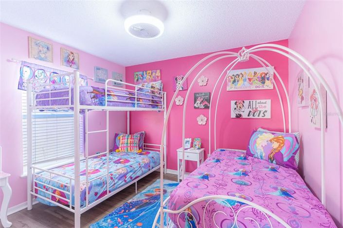 Image No.20-5 Bed House for sale