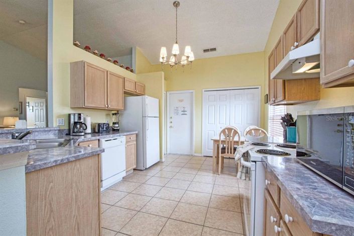 Image No.14-4 Bed House for sale