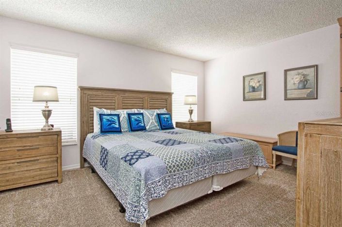 Image No.23-4 Bed House for sale