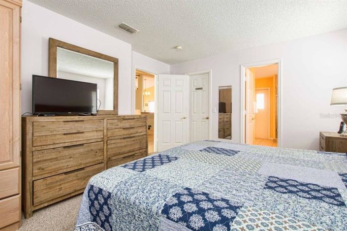 Image No.24-4 Bed House for sale