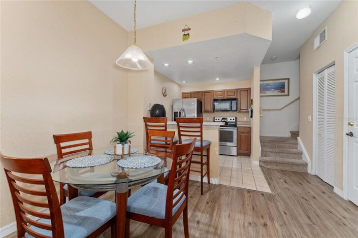 Image No.14-3 Bed Townhouse for sale