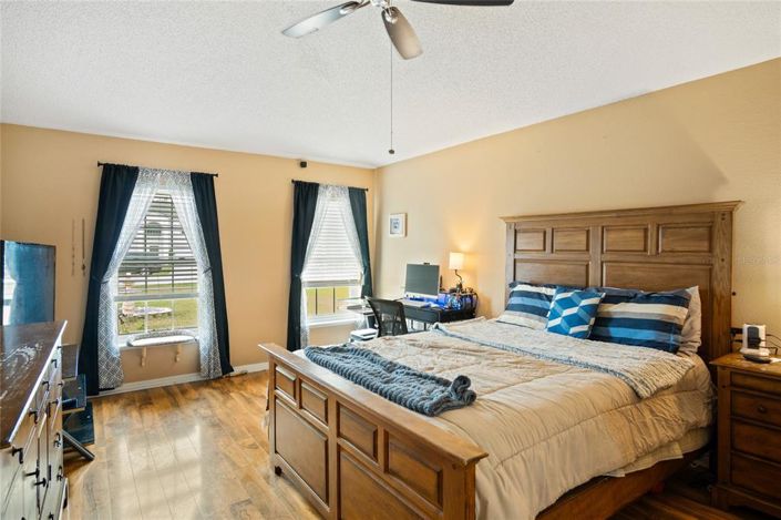 Image No.16-4 Bed House for sale