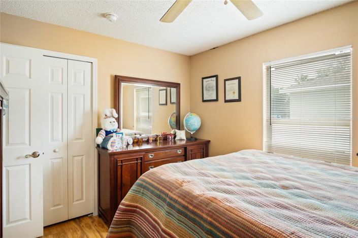 Image No.21-4 Bed House for sale