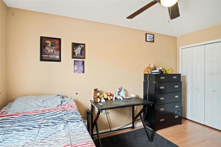 Image No.23-4 Bed House for sale