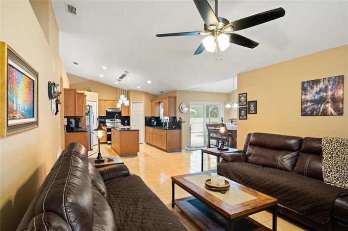 Image No.7-4 Bed House for sale