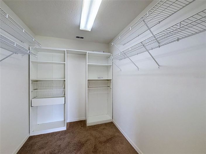 Image No.17-3 Bed House for sale