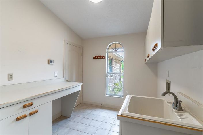Image No.25-4 Bed House for sale