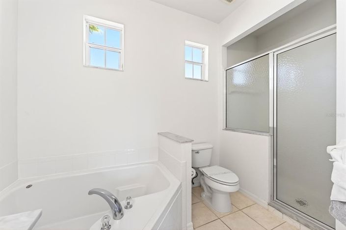 Image No.19-4 Bed Townhouse for sale