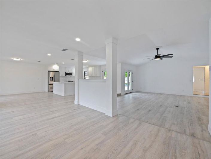 Image No.10-4 Bed House for sale