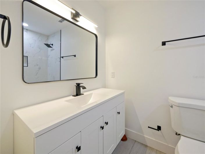 Image No.18-4 Bed House for sale
