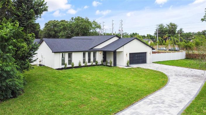 Image No.22-4 Bed House for sale