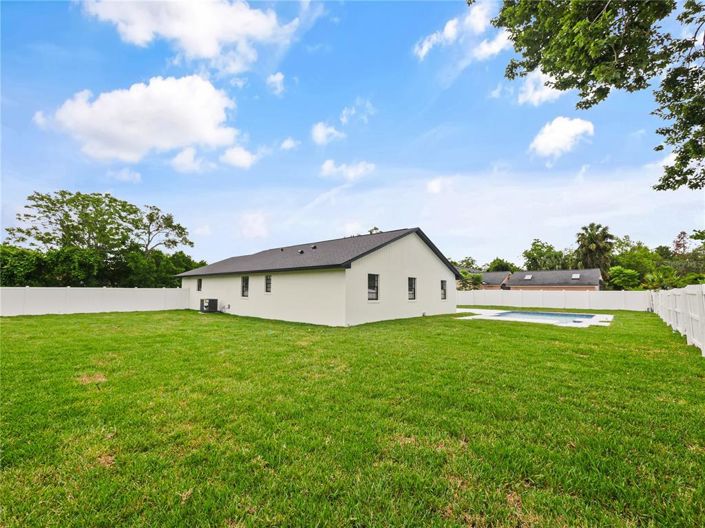 Image No.23-4 Bed House for sale