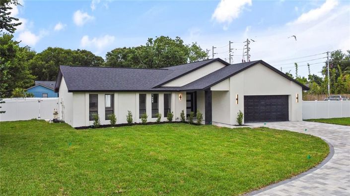 Image No.27-4 Bed House for sale