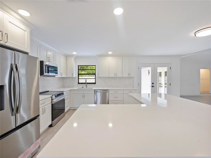 Image No.7-4 Bed House for sale