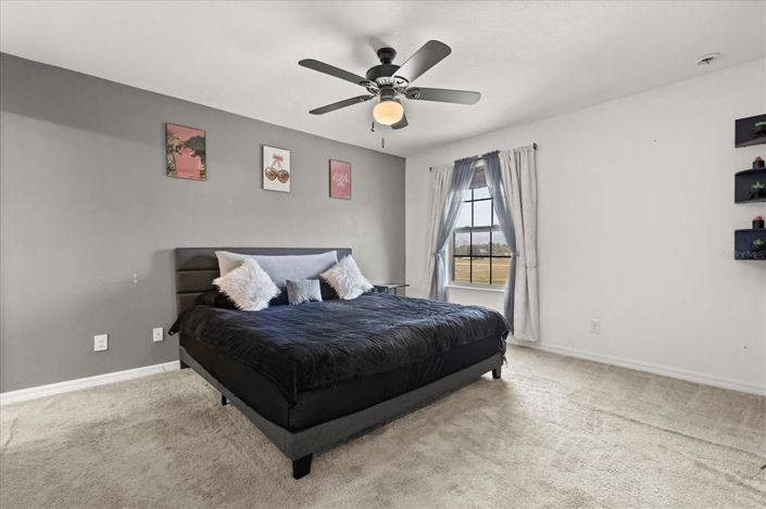 Image No.8-3 Bed Townhouse for sale