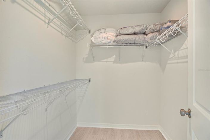 Image No.21-4 Bed House for sale