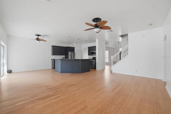 Image No.9-5 Bed House for sale