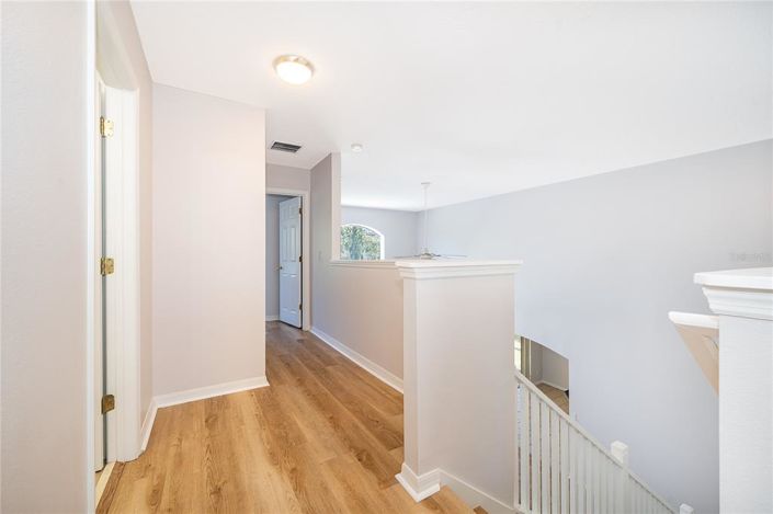 Image No.20-5 Bed House for sale