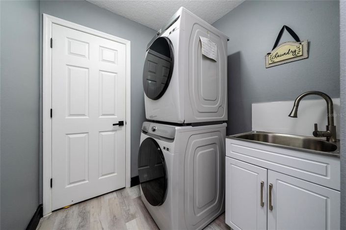 Image No.20-4 Bed House for sale