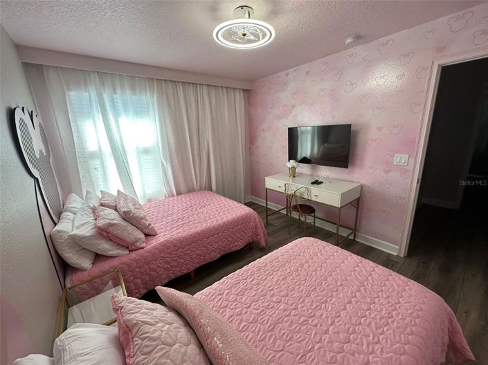 Image No.10-6 Bed House for sale