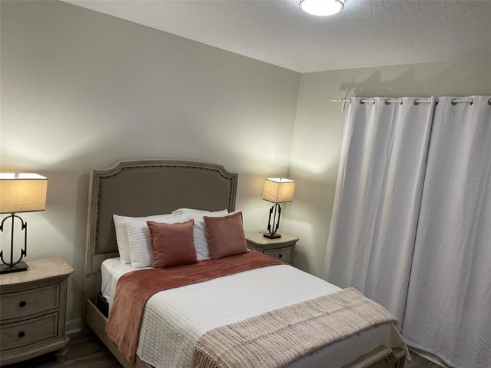 Image No.21-6 Bed House for sale