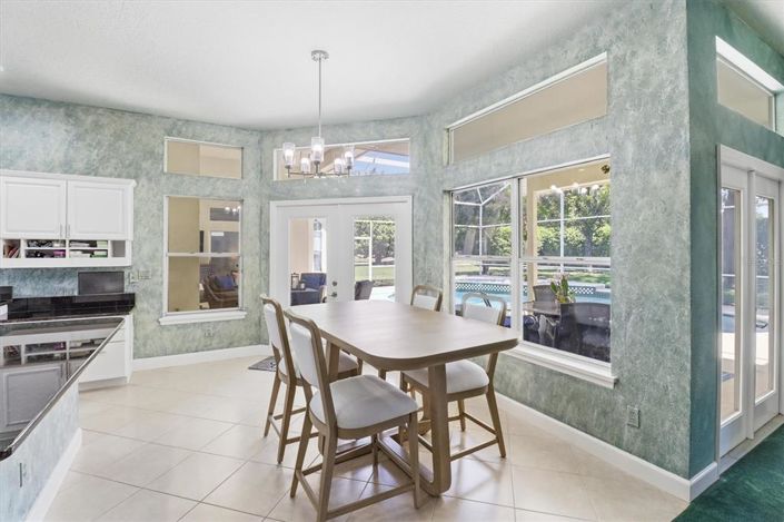 Image No.29-4 Bed House for sale
