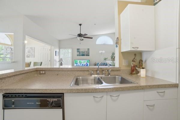 Image No.9-2 Bed Apartment for sale