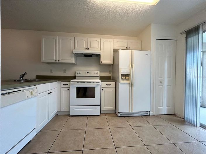 Image No.7-3 Bed Townhouse for sale
