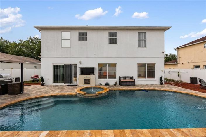 Image No.43-4 Bed House for sale
