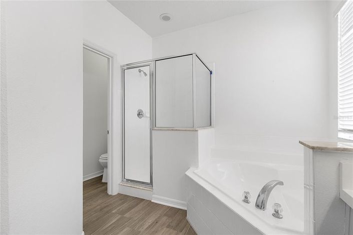 Image No.33-6 Bed House for sale