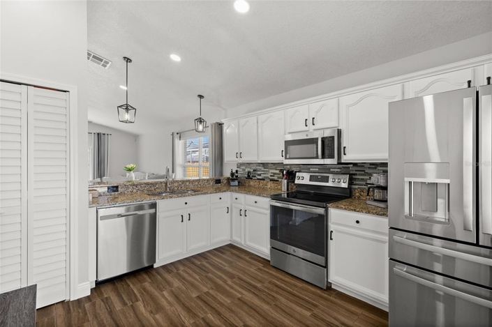 Image No.8-3 Bed House for sale