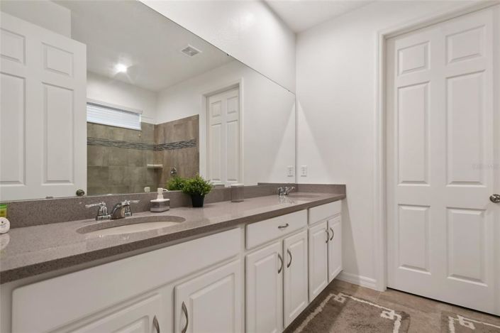 Image No.20-7 Bed House for sale