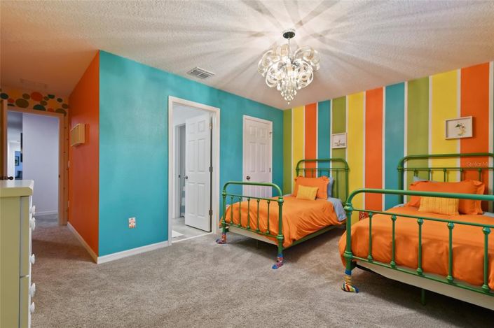 Image No.34-7 Bed House for sale