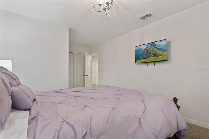 Image No.38-7 Bed House for sale