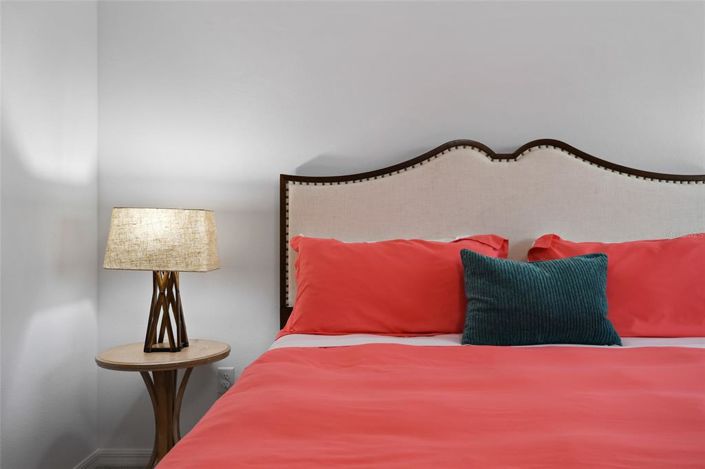 Image No.42-7 Bed House for sale