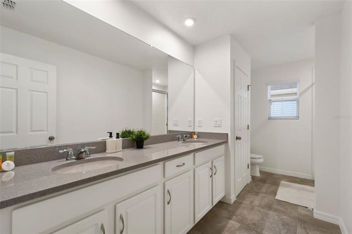 Image No.43-7 Bed House for sale