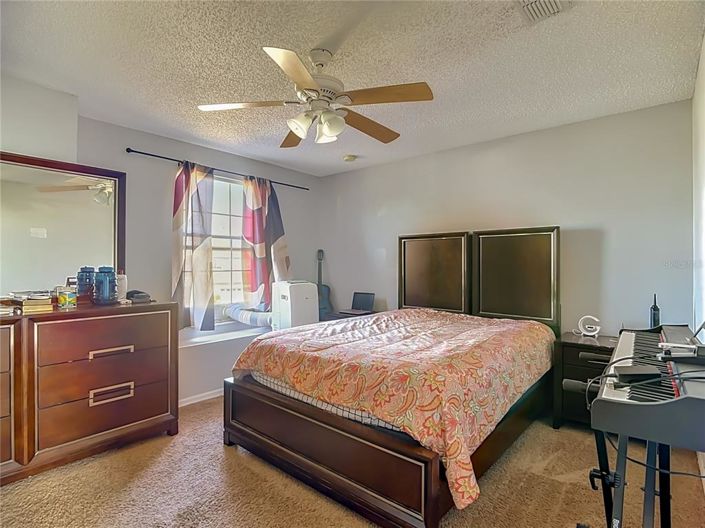 Image No.25-4 Bed House for sale