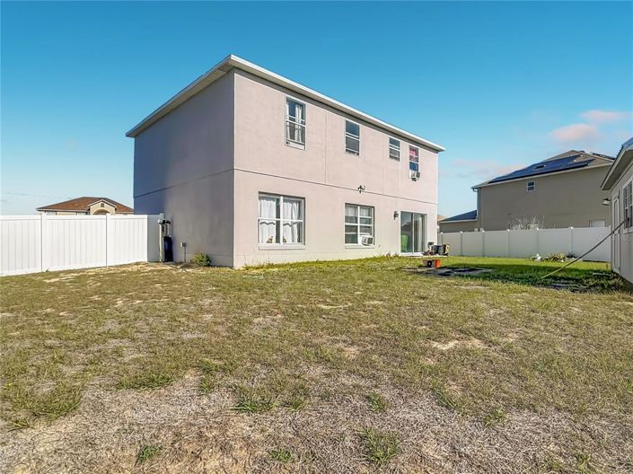 Image No.30-4 Bed House for sale