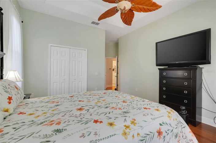 Image No.15-3 Bed House for sale