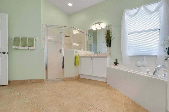 Image No.18-3 Bed House for sale